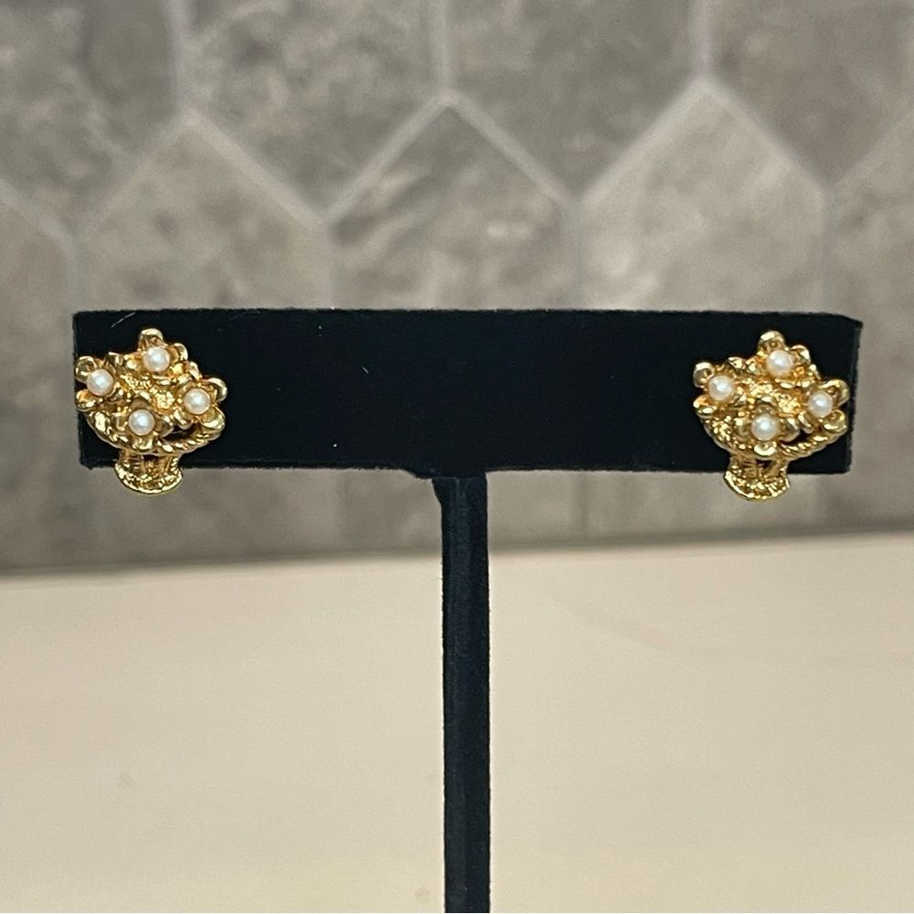Seed Pearl Basket Stud Earrings Gold Tone